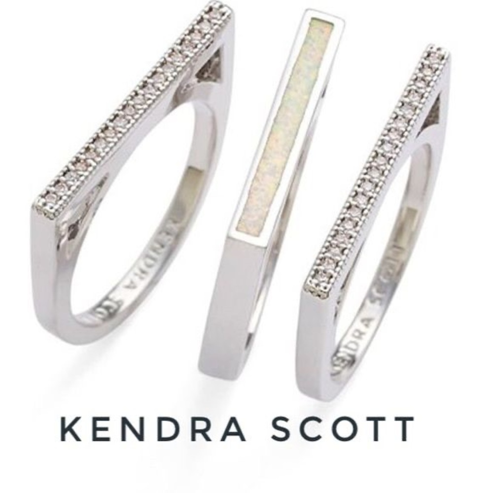 Kendra Scott Lucia Ring Set In White Kyocera Opal